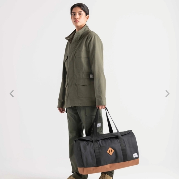 Herschel Heritage Duffle Bag- used once - Picture 3 of 4